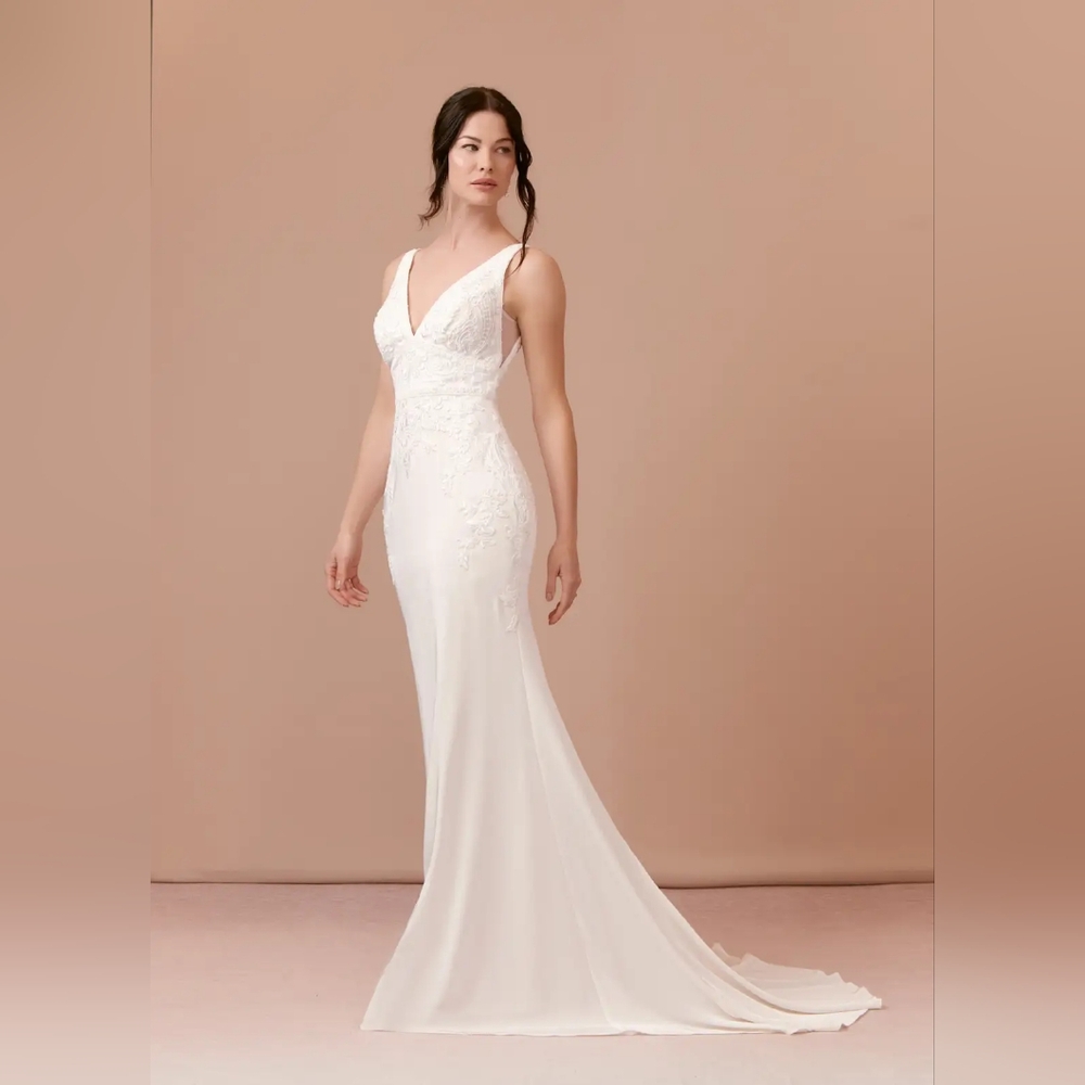 NWT AZAZIE Arbor Diamond White Mermaid Lace Satin Wedding Dress | Size 0